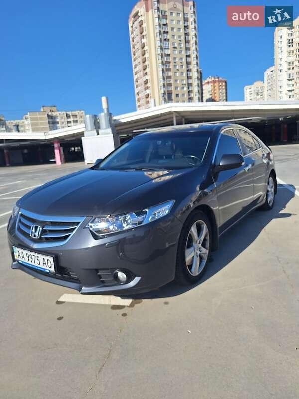 Honda Accord 2011