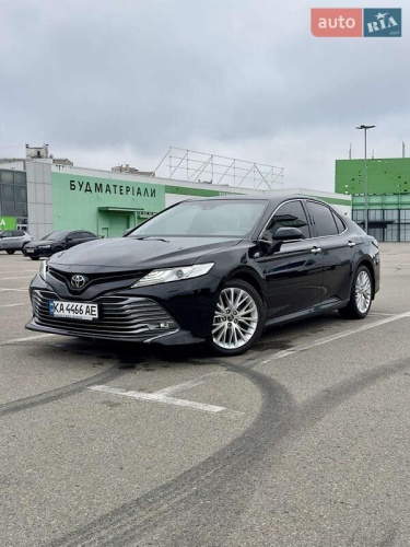 Toyota Camry 2018