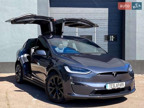 Tesla Model X 2022