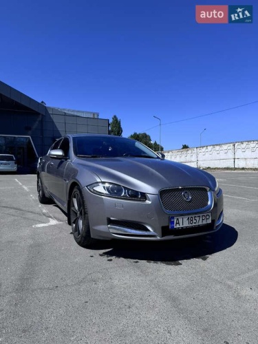 Jaguar XF 2012