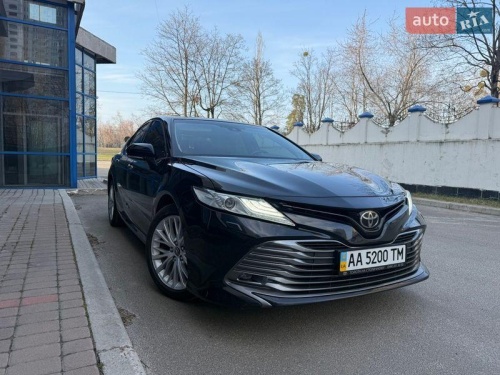 Toyota Camry 2017