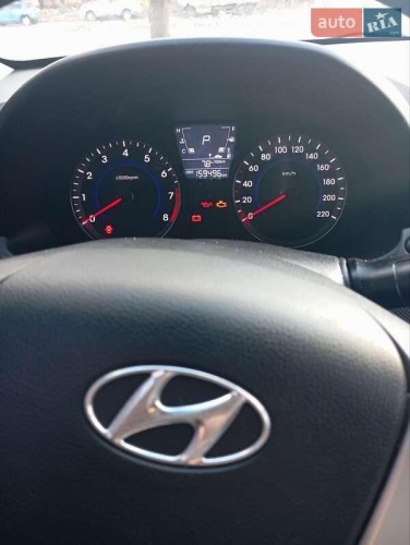 Hyundai Accent 2011
