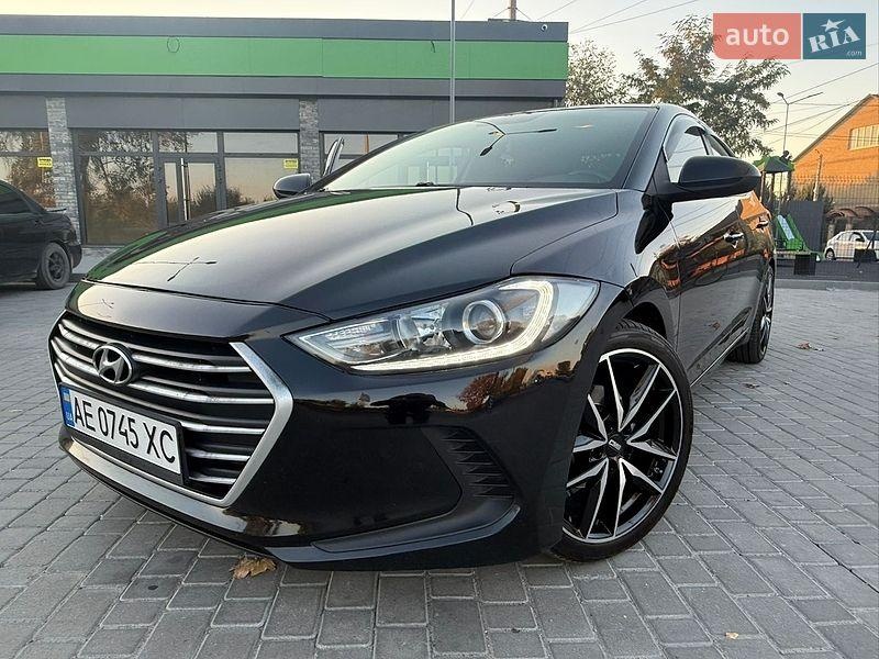Hyundai Elantra 2017