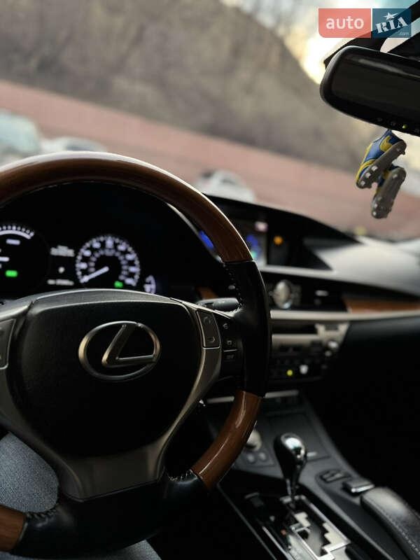 Lexus ES 2014