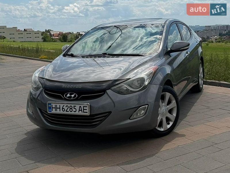 Hyundai Elantra 2013