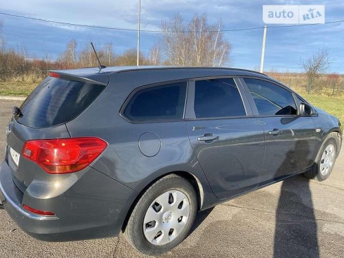 Opel Astra 2014