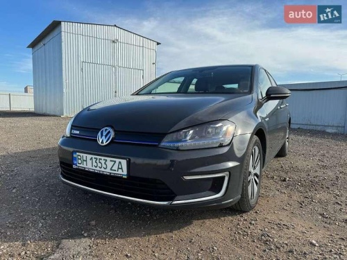 Volkswagen e-Golf 2016