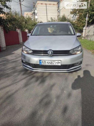 Volkswagen Touran 2016