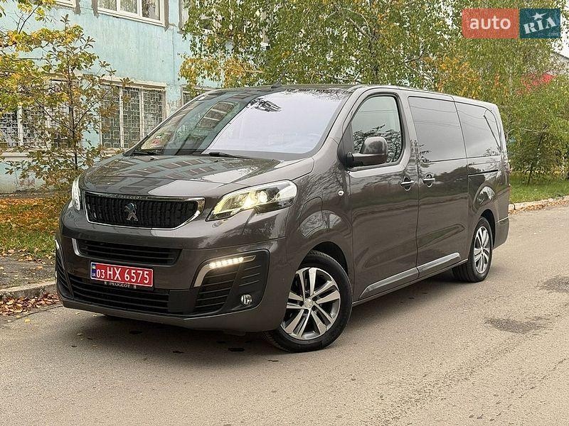 Peugeot Traveller 2021