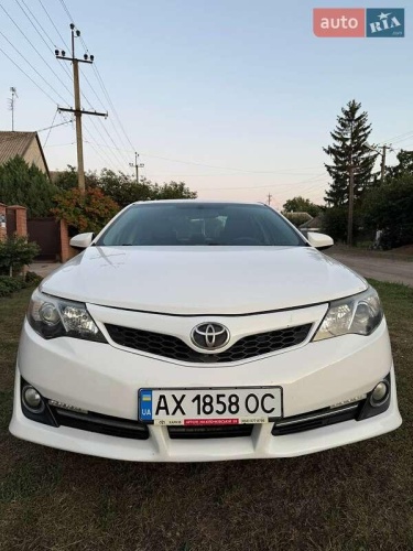 Toyota Camry 2012