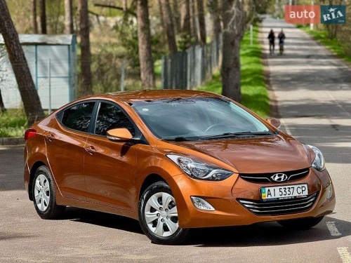 Hyundai Elantra 2011
