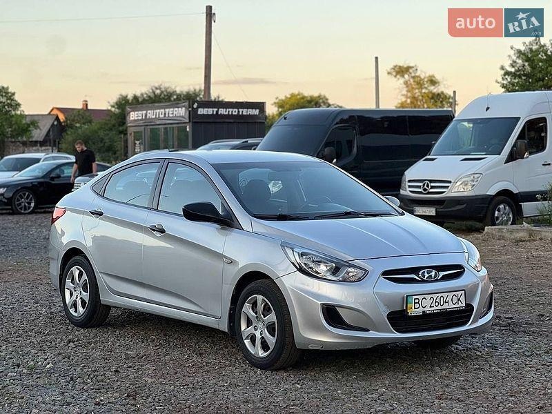 Hyundai Accent 2010