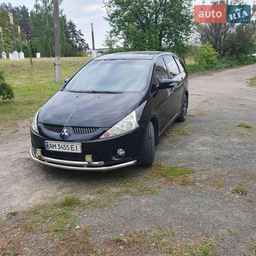 Mitsubishi Grandis 2008