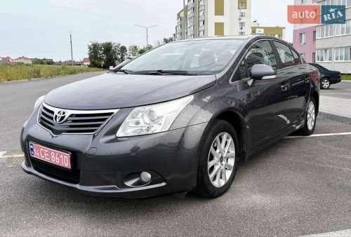 Toyota Avensis 2010