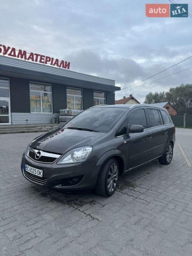 Opel Zafira 2012