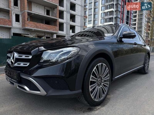 Mercedes-Benz E-Class 2017