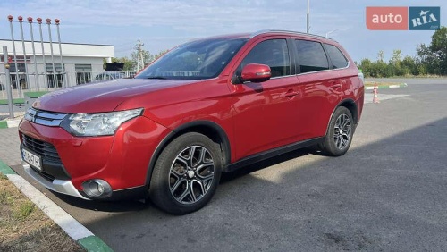 Mitsubishi Outlander 2014