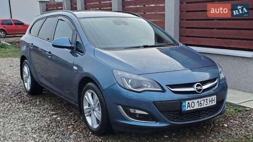 Opel Astra 2013