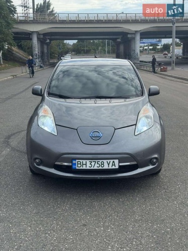 Nissan Leaf 2014