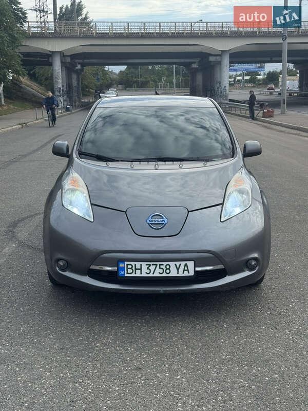 Nissan Leaf 2014