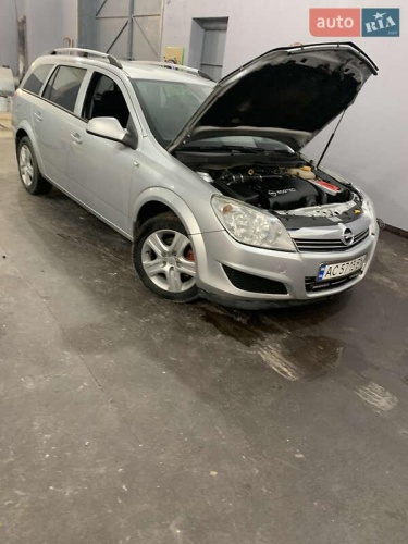 Opel Astra 2009