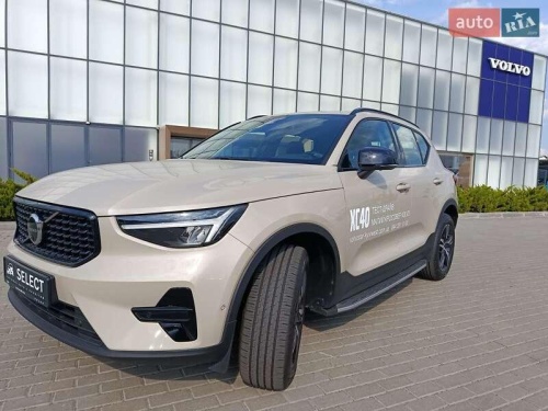 Volvo XC40 2024