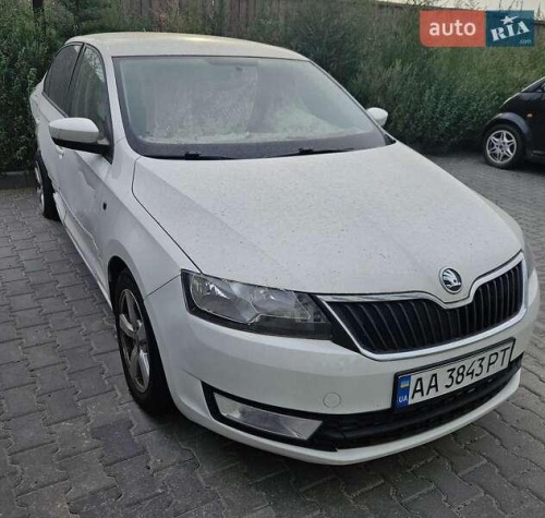 Skoda Rapid 2012