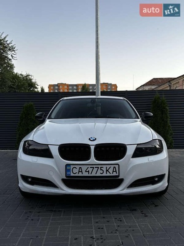 BMW 3 Series 2011
