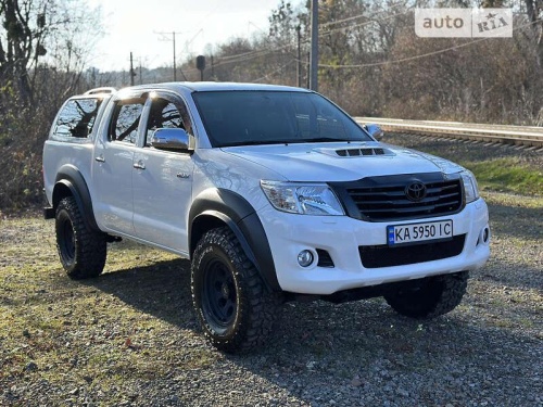Toyota Hilux 2012
