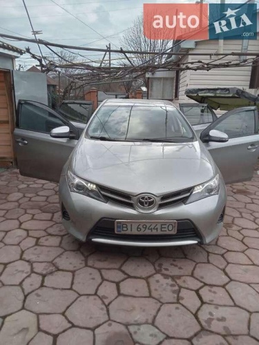 Toyota Auris 2013