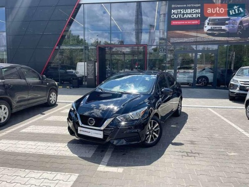 Nissan Versa 2020