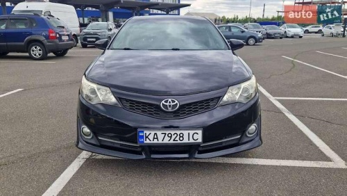 Toyota Camry 2014