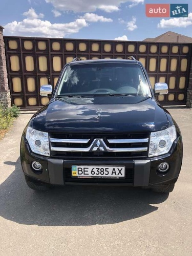 Mitsubishi Pajero Wagon 2010