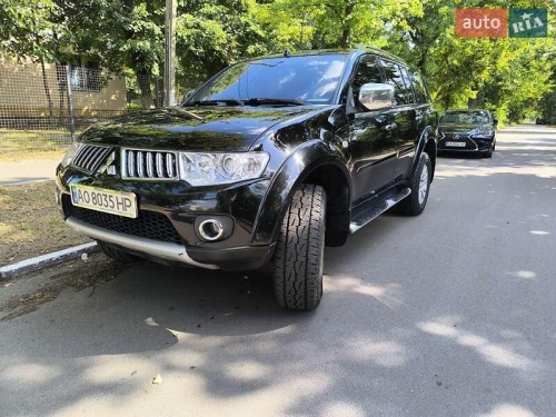 Mitsubishi Pajero Sport 2010