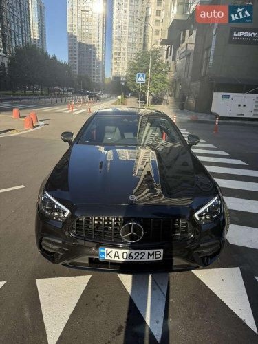 Mercedes-Benz E-Class 2021