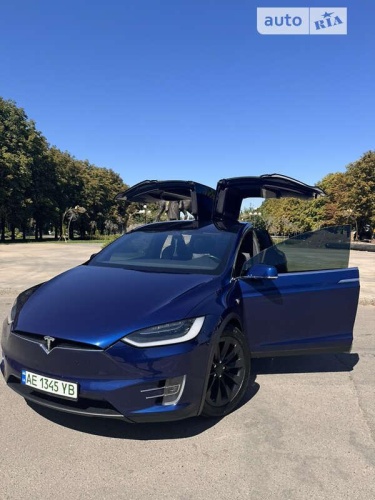 Tesla Model X 2018