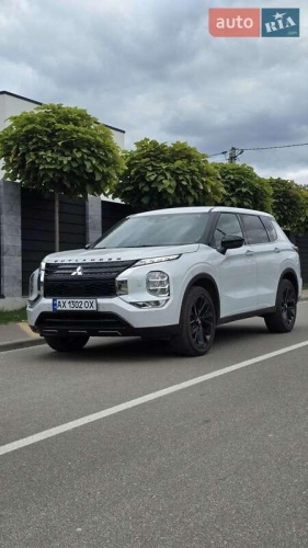 Mitsubishi Outlander 2022