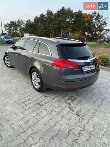 Opel Insignia 2011