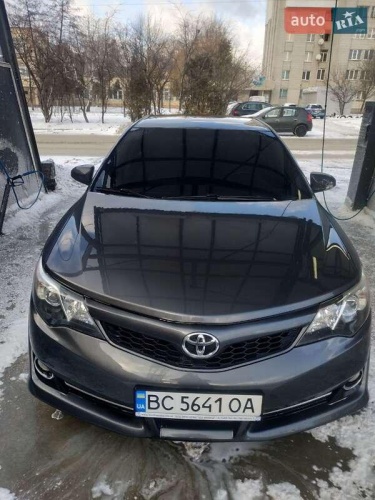Toyota Camry 2012