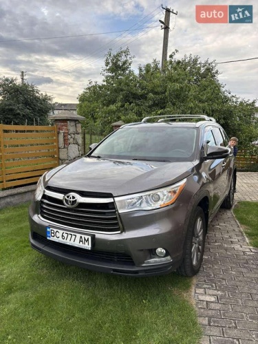 Toyota Highlander 2016