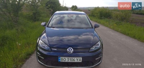 Volkswagen e-Golf 2014