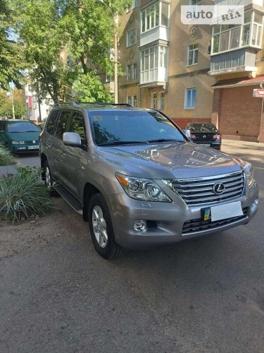 Lexus LX 2008