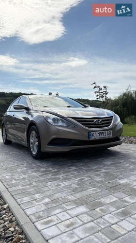 Hyundai Sonata 2013