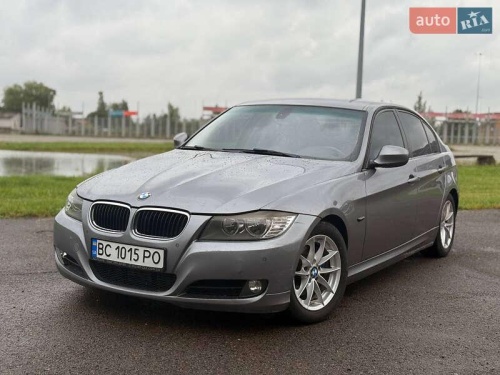 BMW 3 Series 2010