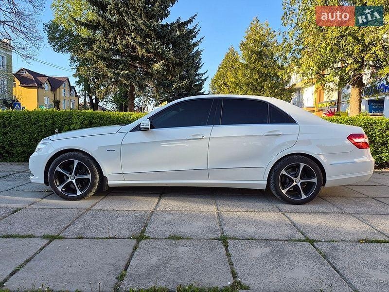 Mercedes-Benz E-Class 2012