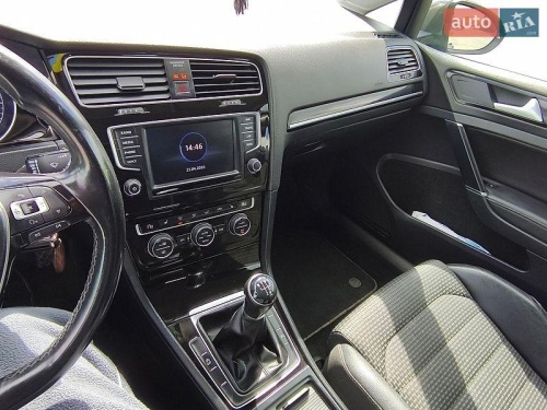 Volkswagen Golf 2016
