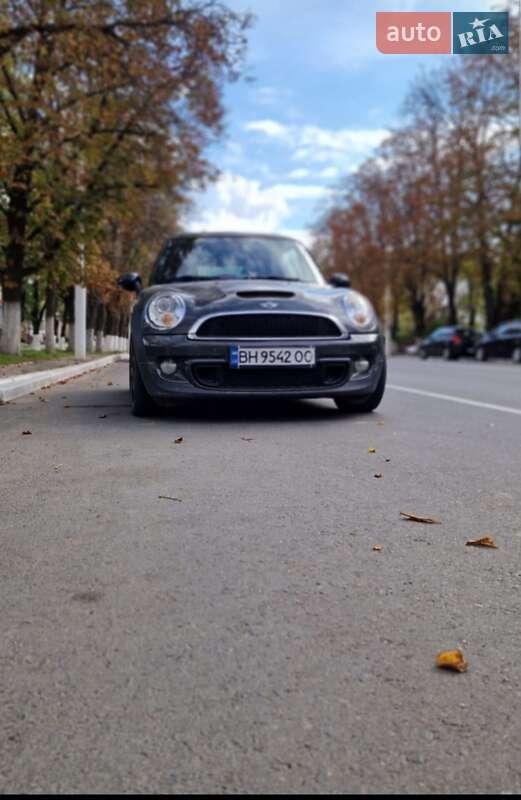 MINI Cooper 2010