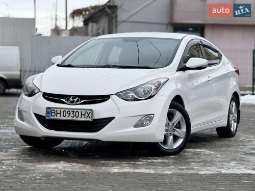 Hyundai Elantra 2012