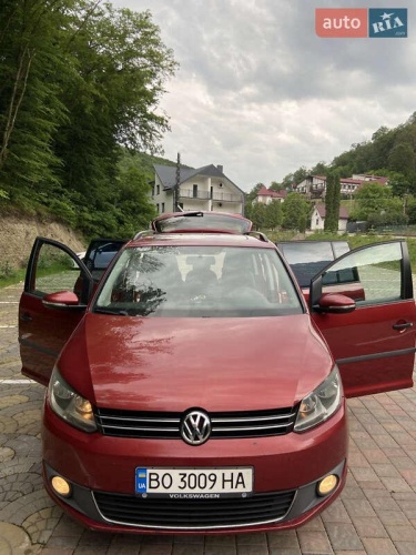 Volkswagen Touran 2011