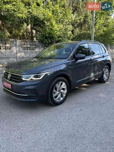 Volkswagen Tiguan 2021